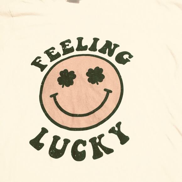 Feeling Lucky St Patrick's Day t-shirt White Sz M - Picture 1 of 7